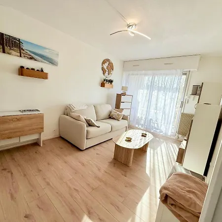 Charming Facing Train Station * Arcachon